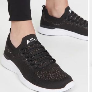 APL Techloom Breeze Sneaker